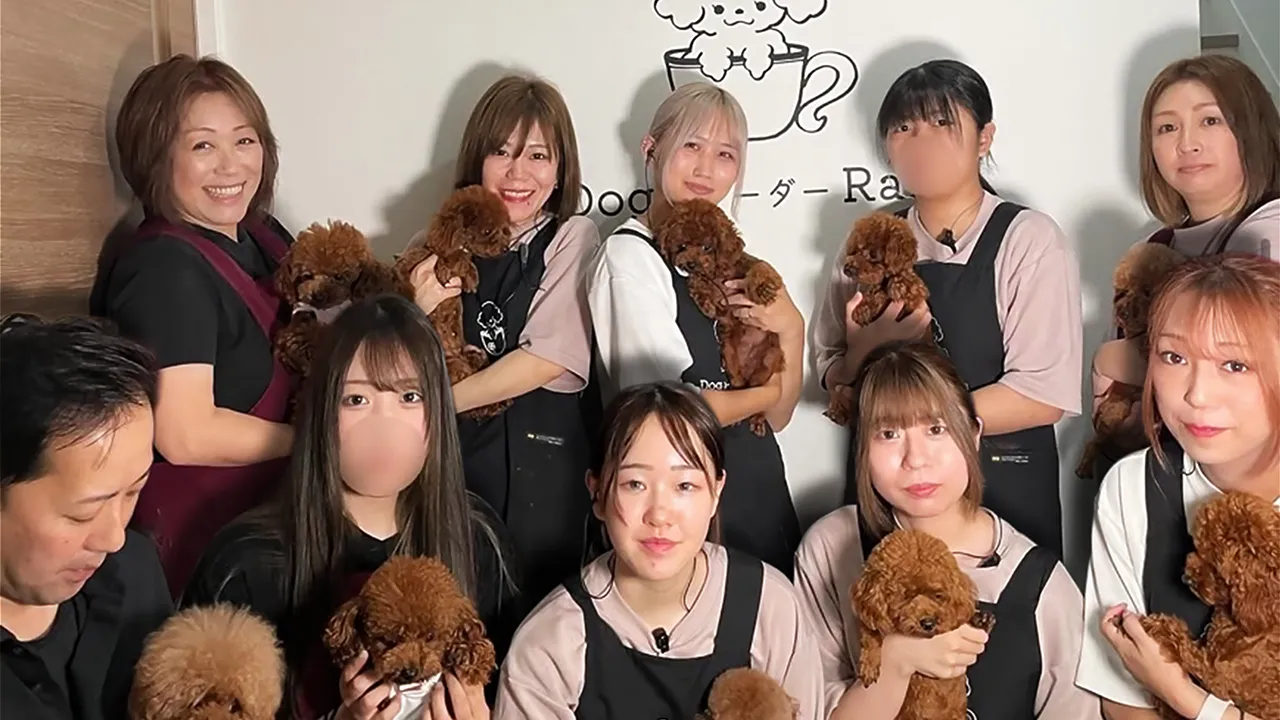 スタッフ集合写真